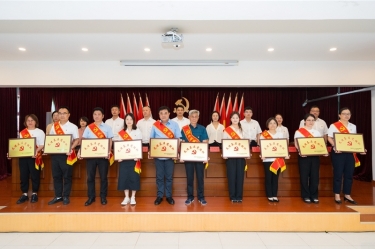 捷报传喜 党建领航 | J9直营集团纸业党委获得多项荣誉